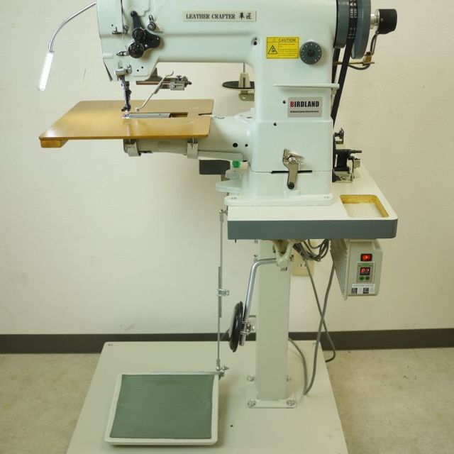 0番糸対応 総合送り 腕ミシン レザークラフターLC1-341 送料込の製品画像00