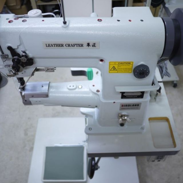 0番糸対応 総合送り 腕ミシン レザークラフターLC1-341 送料込の製品画像01