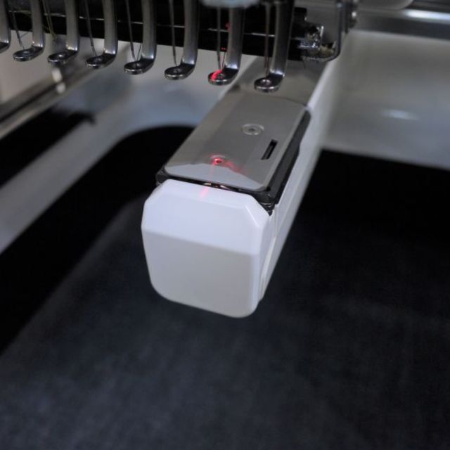 12針工業用刺繍ミシン　バードランドRP1201 高性能 自動糸切・糸替えの製品画像06