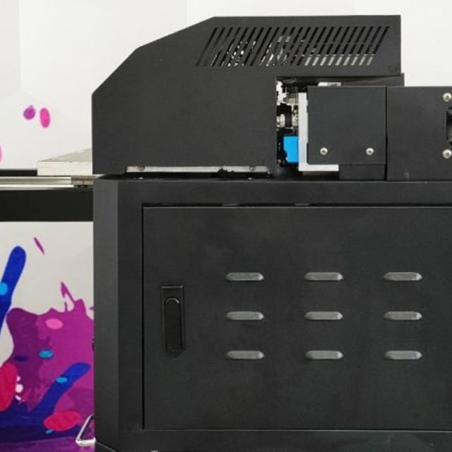 A2サイズ UVプリンター クリアー ホワイト搭載 3ヘッドモデル UVP-A2 高性能モデルの製品画像02