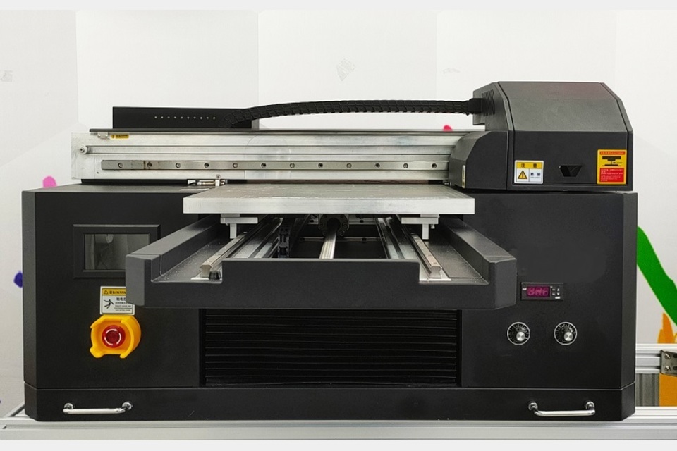 A2サイズ UVプリンター クリアー ホワイト搭載 3ヘッドモデル UVP-A2 高性能モデルの製品画像07