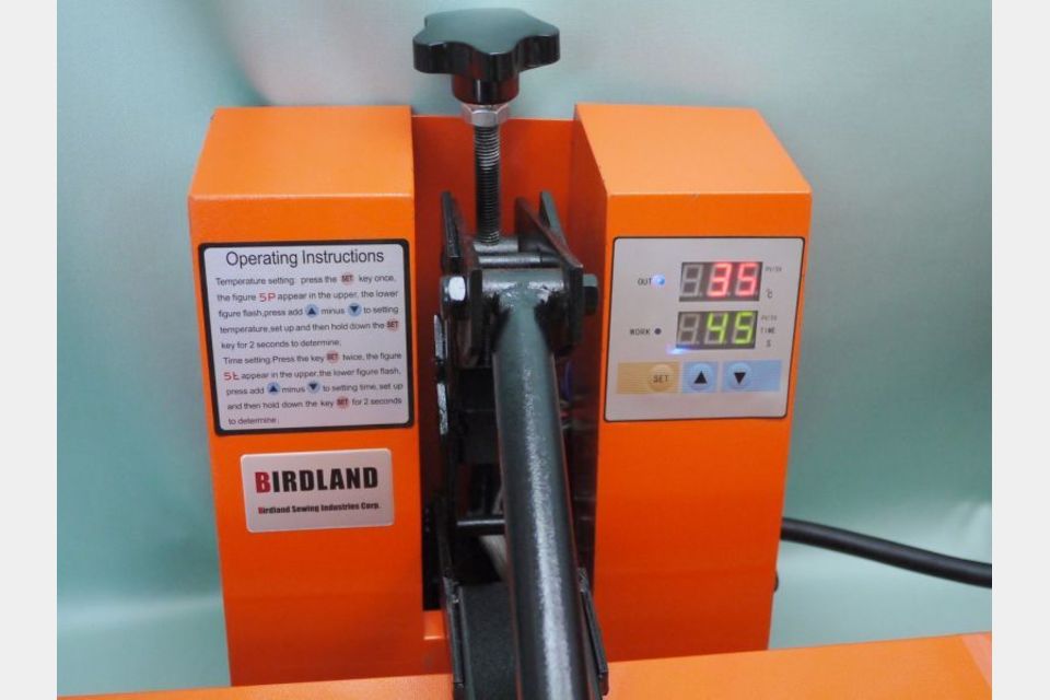 熱転写 ヒートプレス機 Ｔシャツ昇華プリント バードランドHP4050の製品画像01