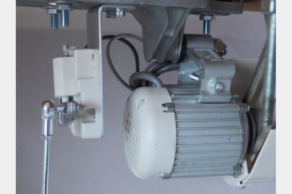 バードランド ブレードミシン Hb-2 1本糸環縫 麦わら帽子など サーボモーター付の製品画像06