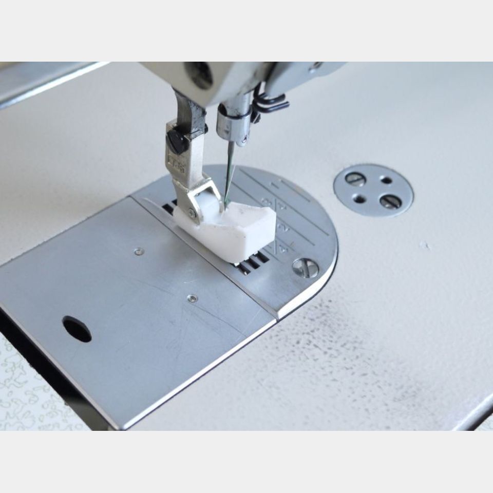 新品★段差がスイスイ縫える 段差テフロン押さえ 工業用/職業用ミシン用の画像