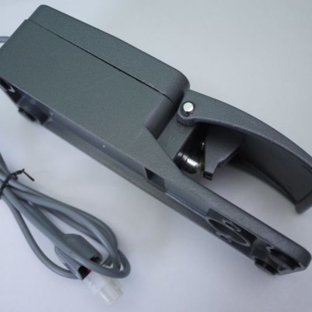 サーボモーター用（1000Wタイプ）どこでもフットコントローラーの製品画像03