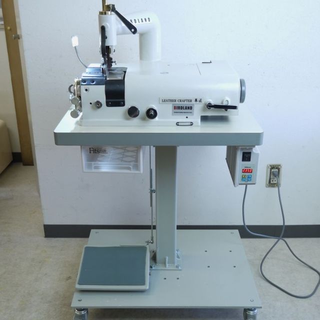 1本脚 省スペース★高性能 革漉き機 バードランドLC801W サーボM付の製品画像00