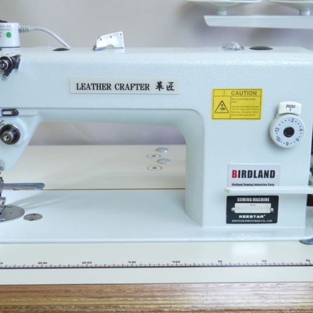 省スペース★0番/厚革対応 上下送り工業用ミシン LC303S 750Wサーボ/アイドルP付 送料無料の製品画像01