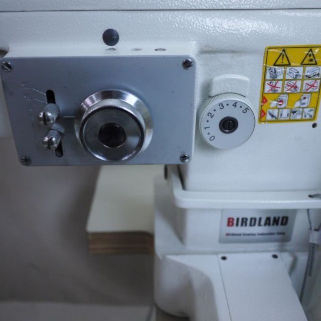 細腕 上下送り腕送り出し ジグザグミシン LC2156 バードランド工業用ミシンの製品画像03