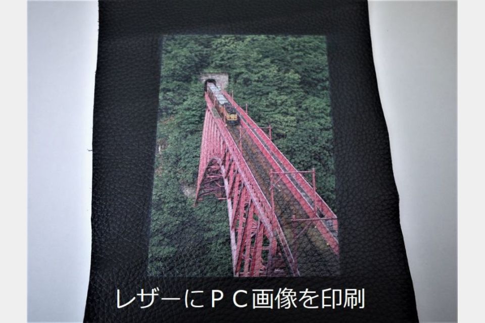 UVプリンター A4サイズ 素材へ直接プリント アクリル 革 布 金属へロゴ印刷 UVP-A4の製品画像11