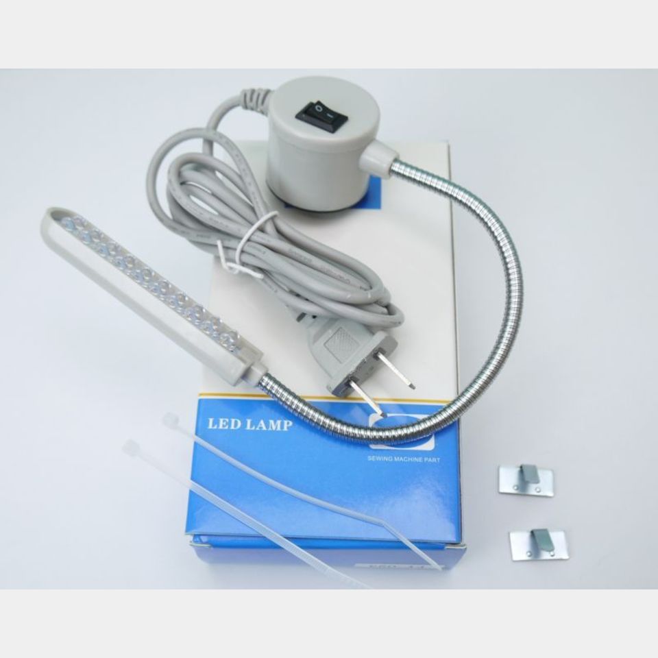 新品 マグネット付LEDライト ミシンや鉄製家具などにの画像